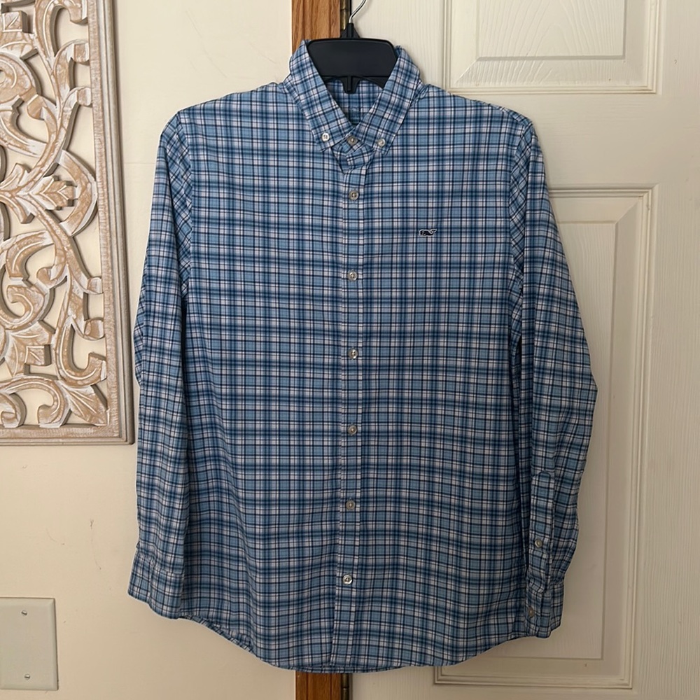 Vineyard Vines Performance Plaid ,Long Sleeve ,Button Down Shirt .Size Large.